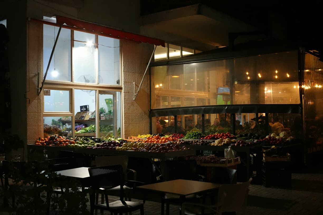 Bazar Pazari i Ri w Tiranie