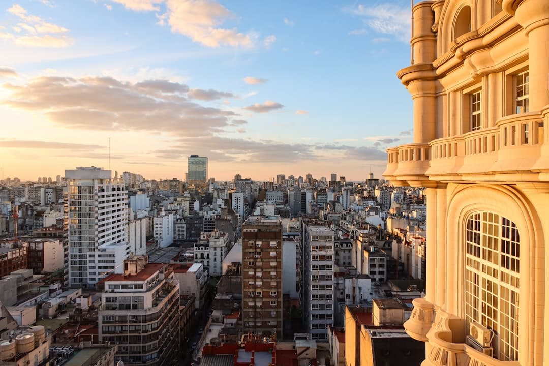 Widok na Buenos Aires z tancerzami tanga