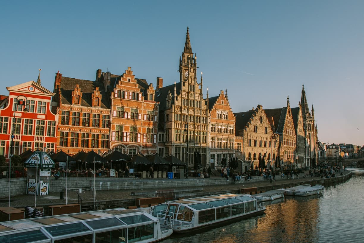 Belgia. Gent. Jak poruszać się po Gandawie? Transport publiczny i strefa niskiej emisji