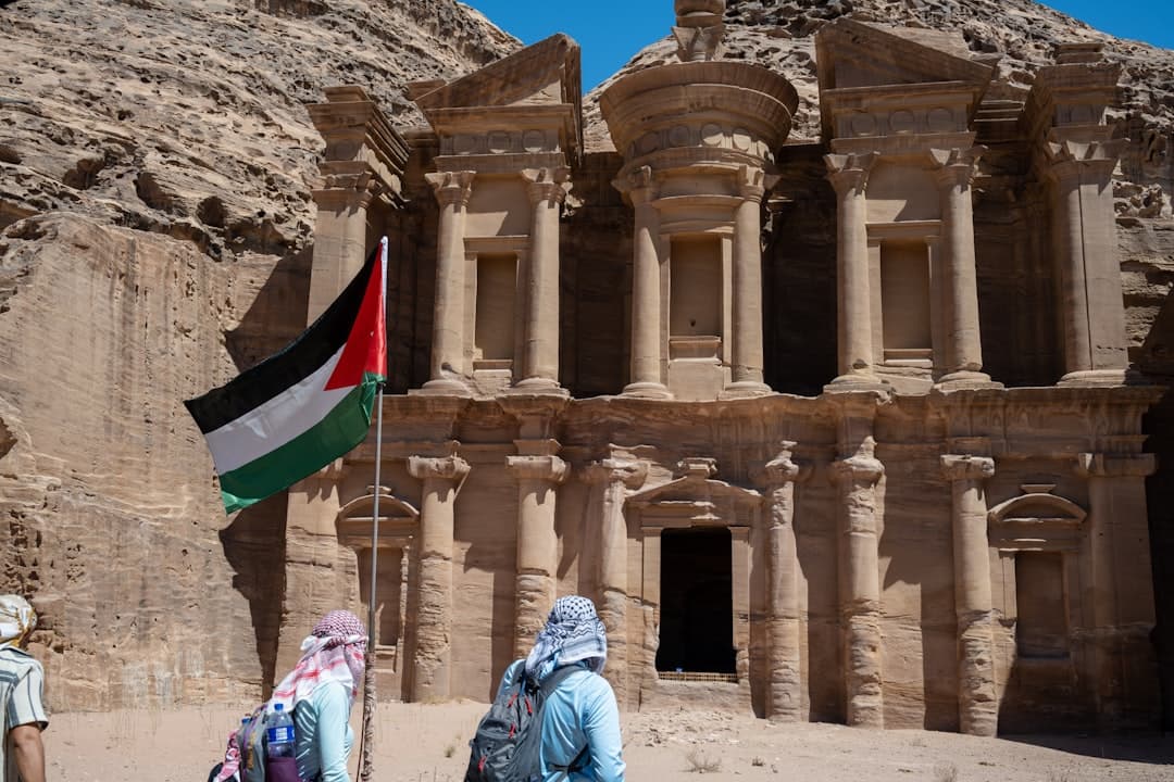 Zwiedzanie historycznych miejsc w Petrze, Jordania