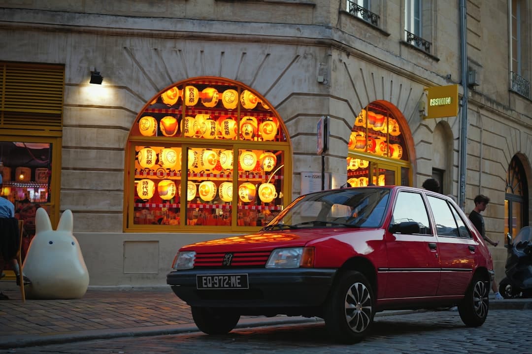 Ceny w Bordeaux 2025/26: Ile kosztuje kieliszek wina, zwiedzanie winnicy i obiad?