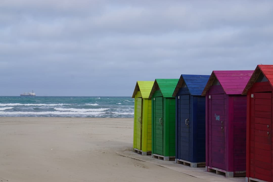 Plaża w Scheveningen: Przewodnik po najsłynniejszym kurorcie Holandii