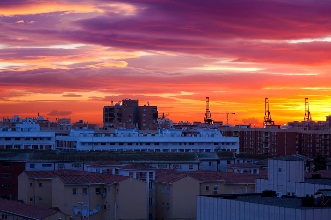 Zachód słońca nad Barceloną