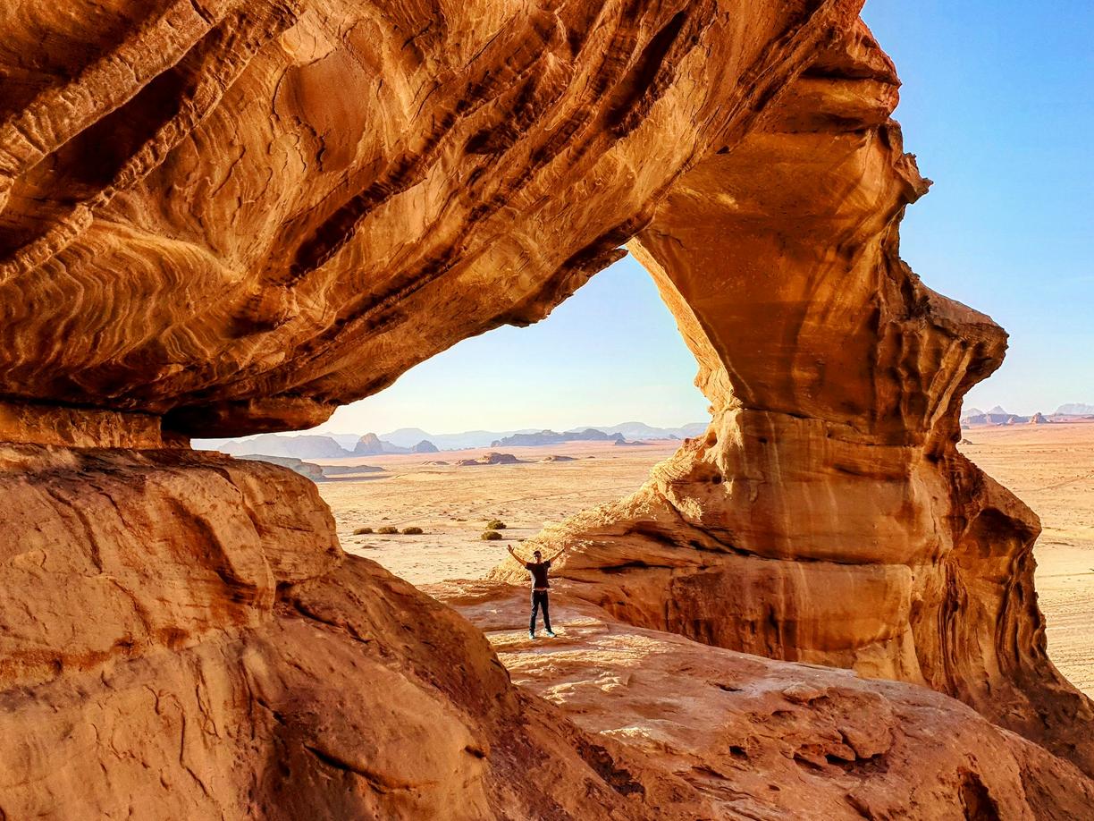 Wadi Rum: Gdzie pustynia spotyka gwiazdy – przewodnik po nocnym niebie