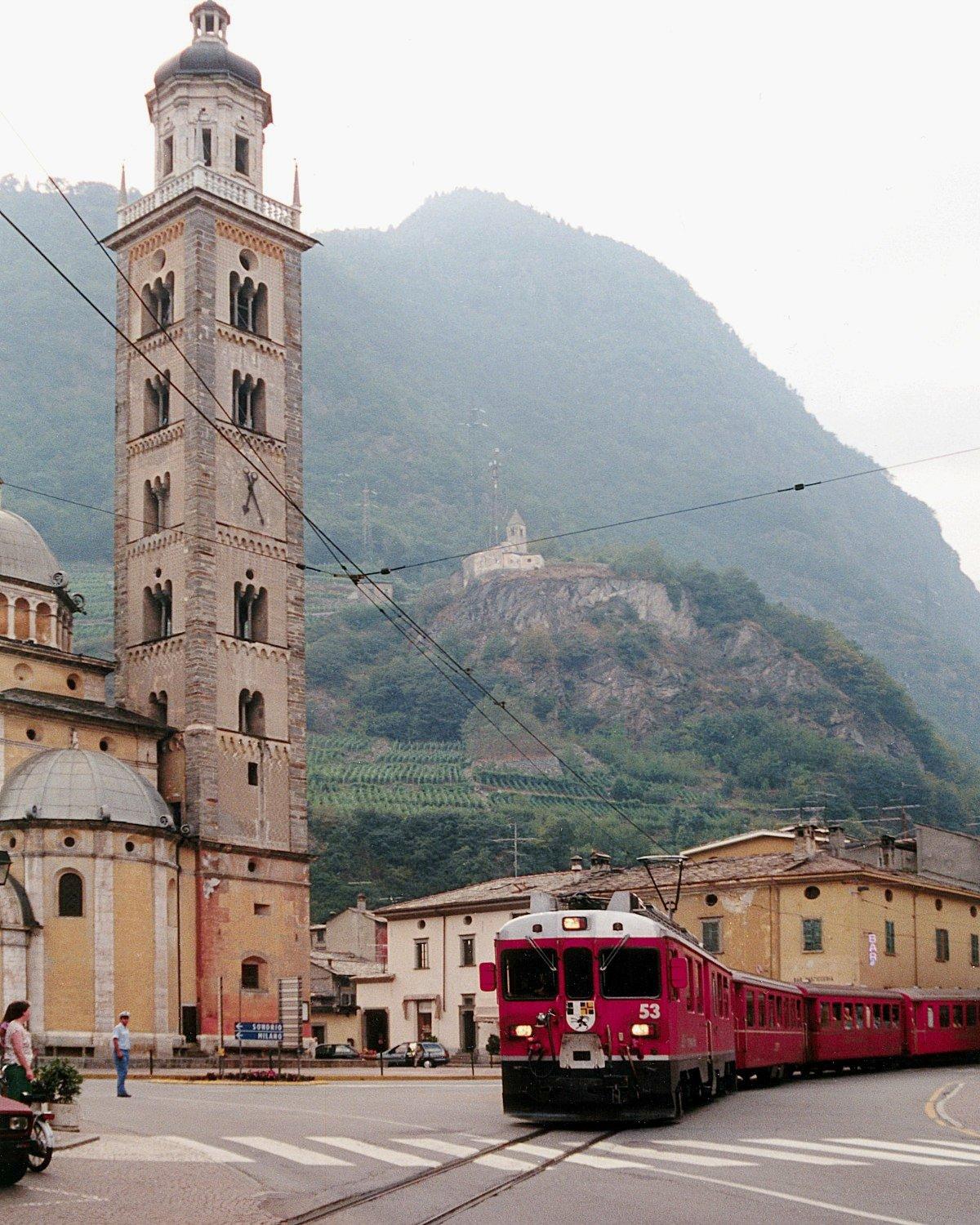 Berninabahn_tirano_1.jpg