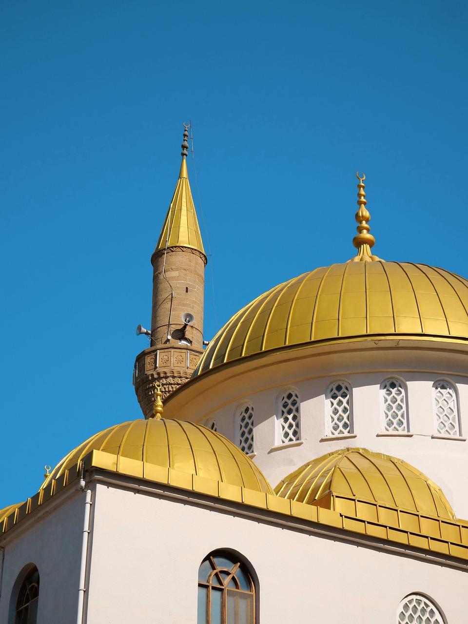 Wodospady Manavgat z pięknym widokiem na otaczającą naturę