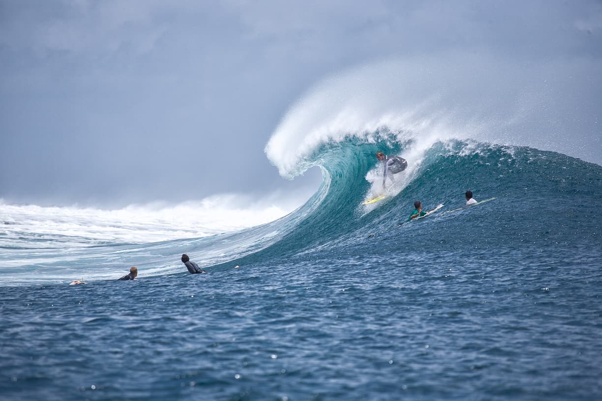Surfing na Mamanuca Islands