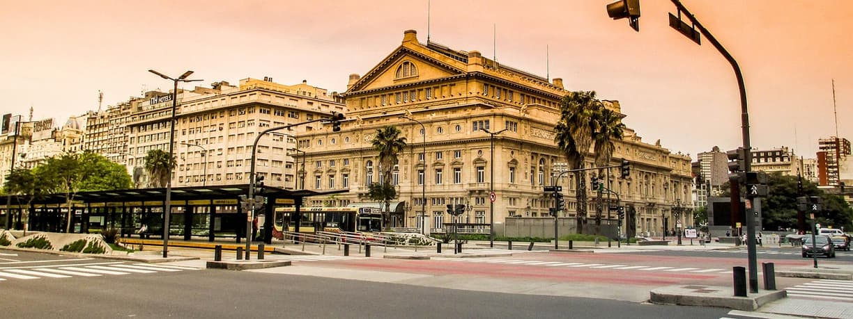 Buenos Aires: jak dojechać i gdzie spać — przejrzysty plan?