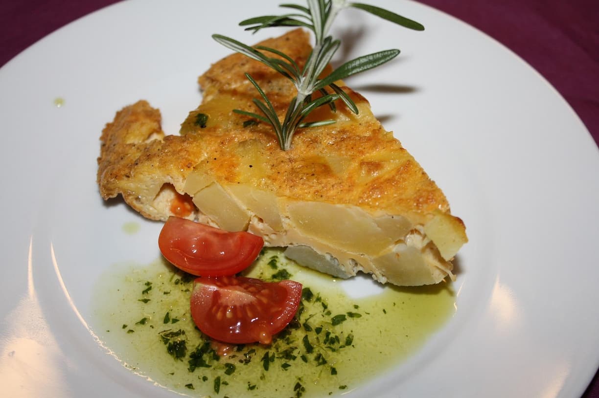 Przykładowe dania tapas w Cuenca