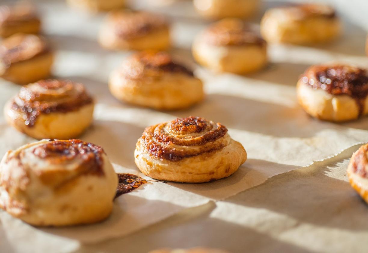 Słodkie çörek z rodzynkami
