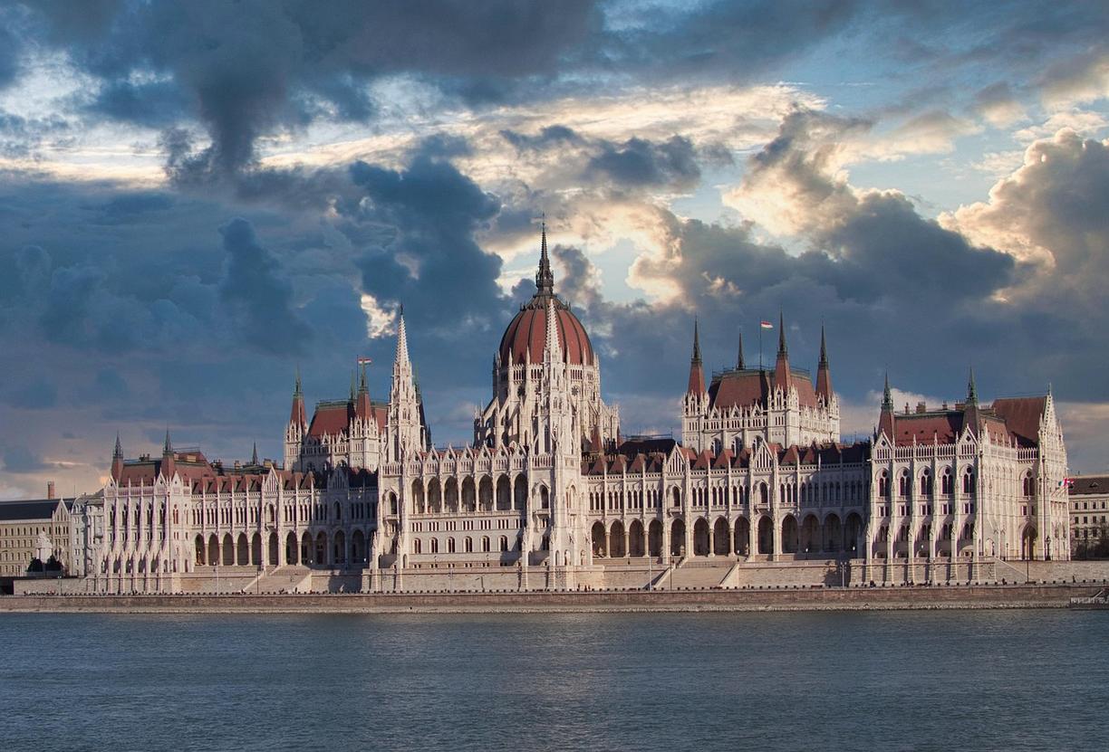 Węgry: jaka 7‑dniowa trasa — miasta, natura, plaże?