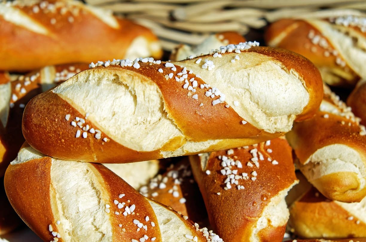 Smaczny brunch z różnorodnymi potrawami