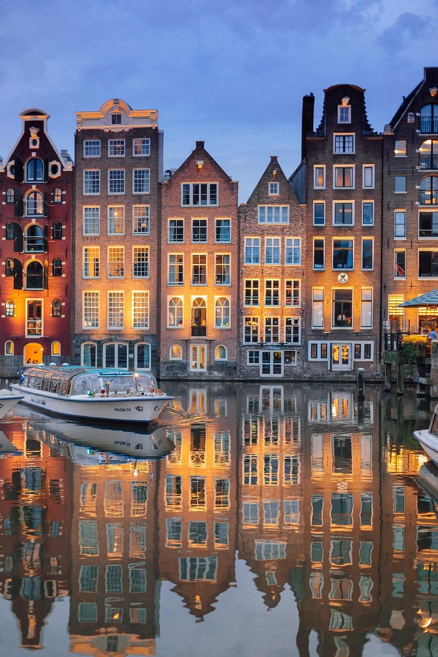 Rejs po kanałach Amsterdamu