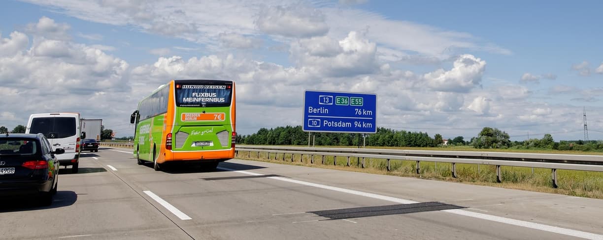 Autobus FlixBus na trasie do Baru