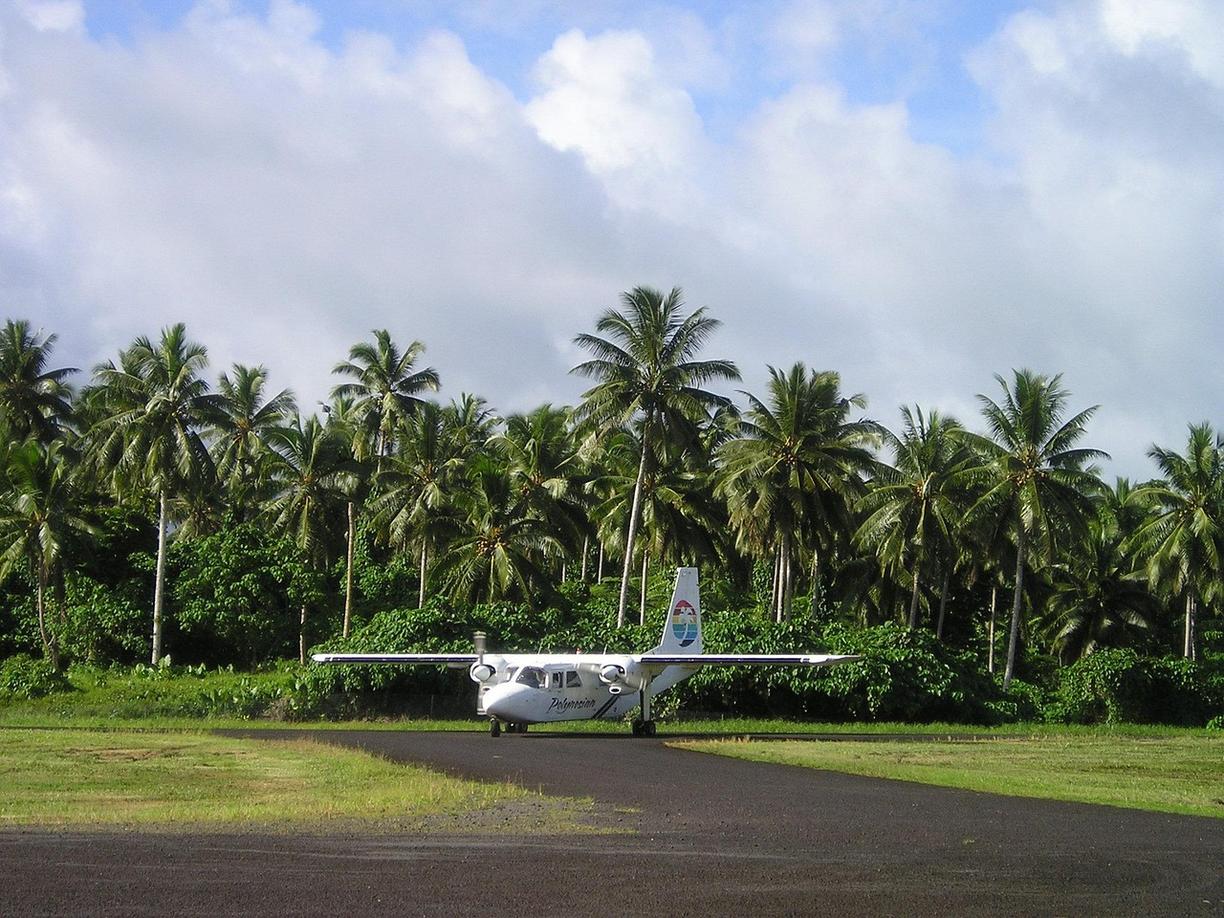 Słoneczna plaża na Samoa