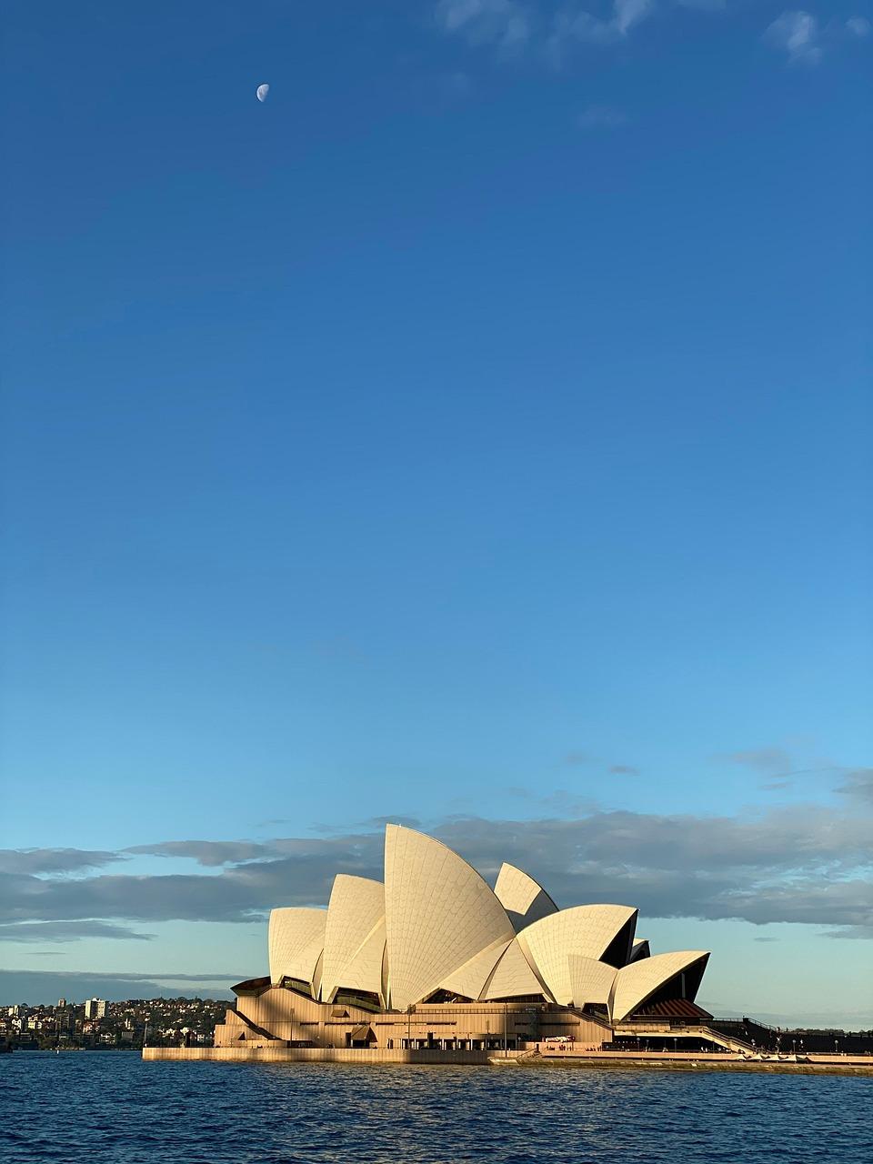 Sydney: jak dojechać i gdzie spać — przejrzysty plan?