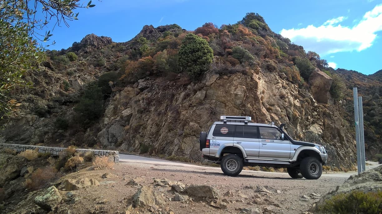 Najpiękniejsze trasy road‑trip w Azji