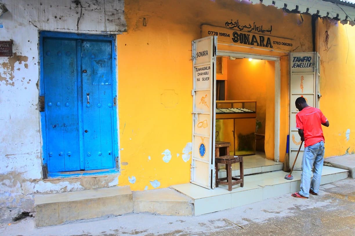 Piękne rafy koralowe w Nugarra, Zanzibar