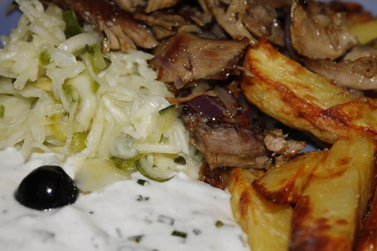Pyszny gyros z sokiem cytrynowym