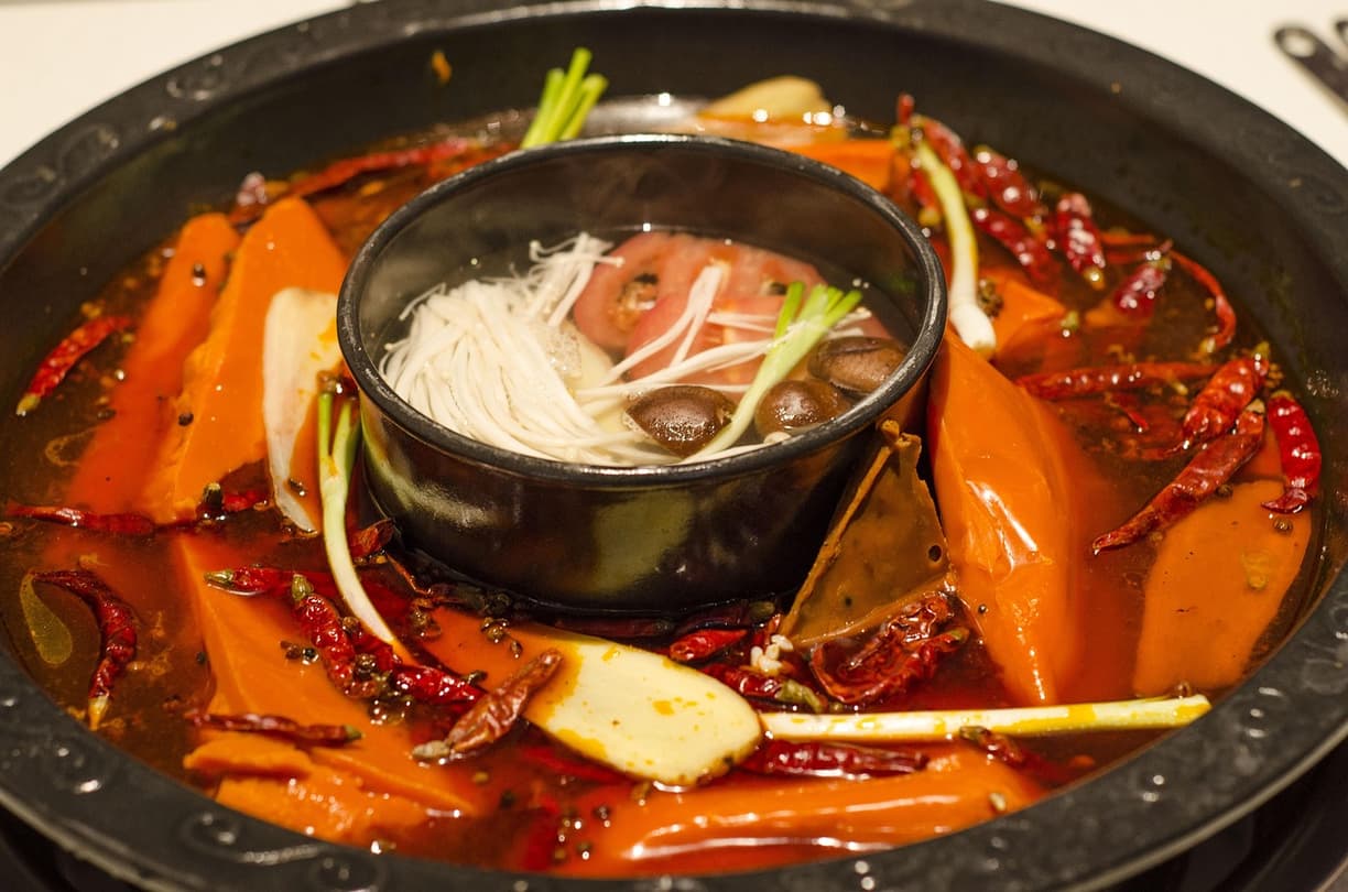 Lokalne jedzenie w restauracji w Seminyak
