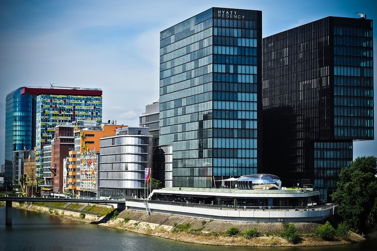 Widok z The Observatory w Marriott Harbour Hotel
