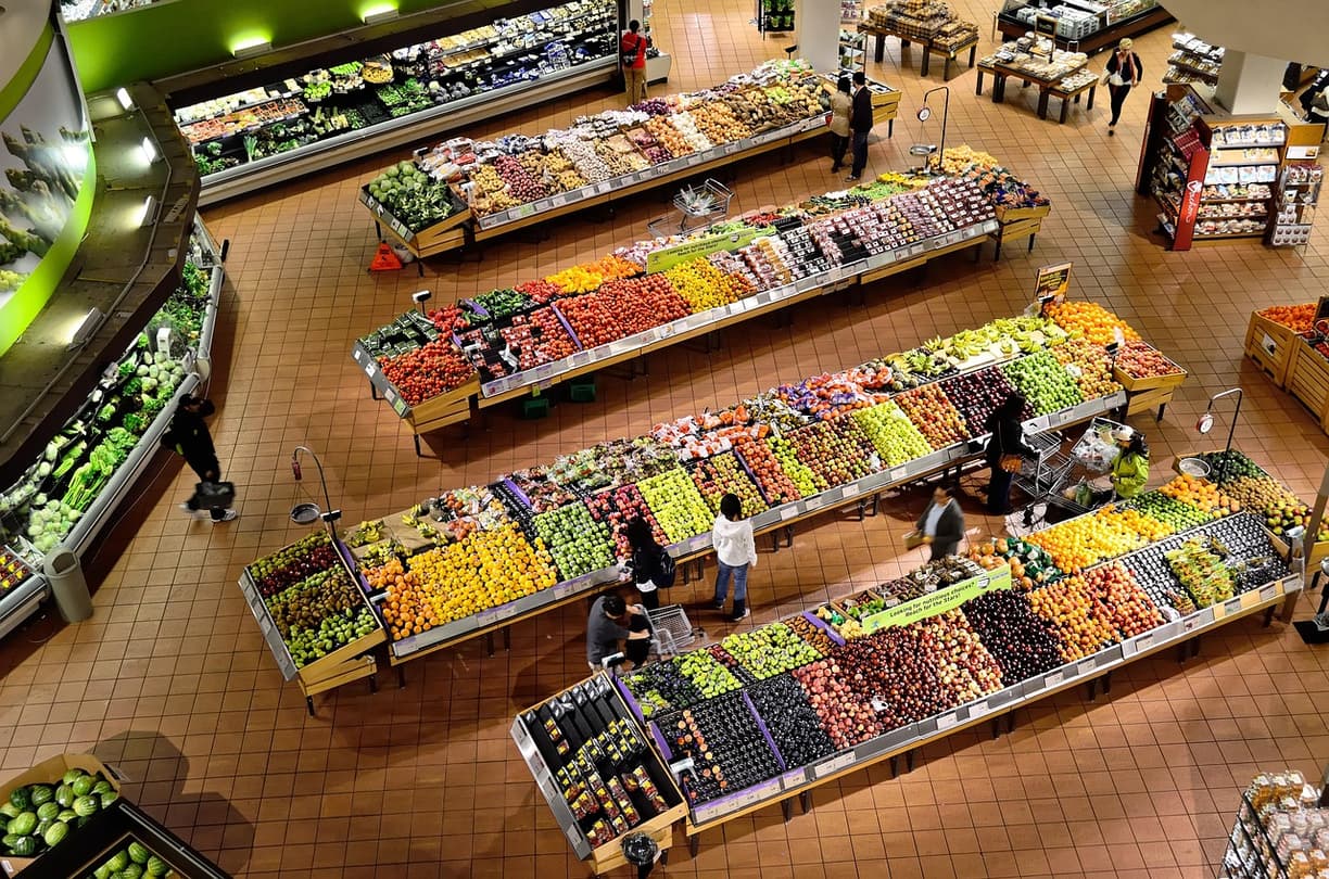Targ na Granville Island pełen świeżych produktów